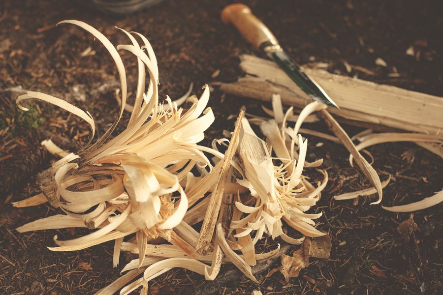 Découpe de bois et fer